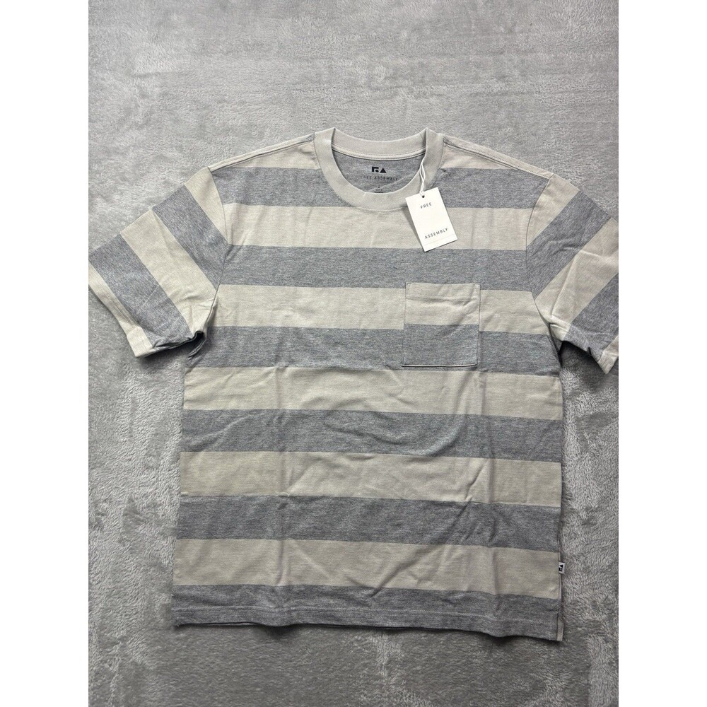 Free Assembly Men’s Striped Pocket T-Shirt Gray Size M NWT